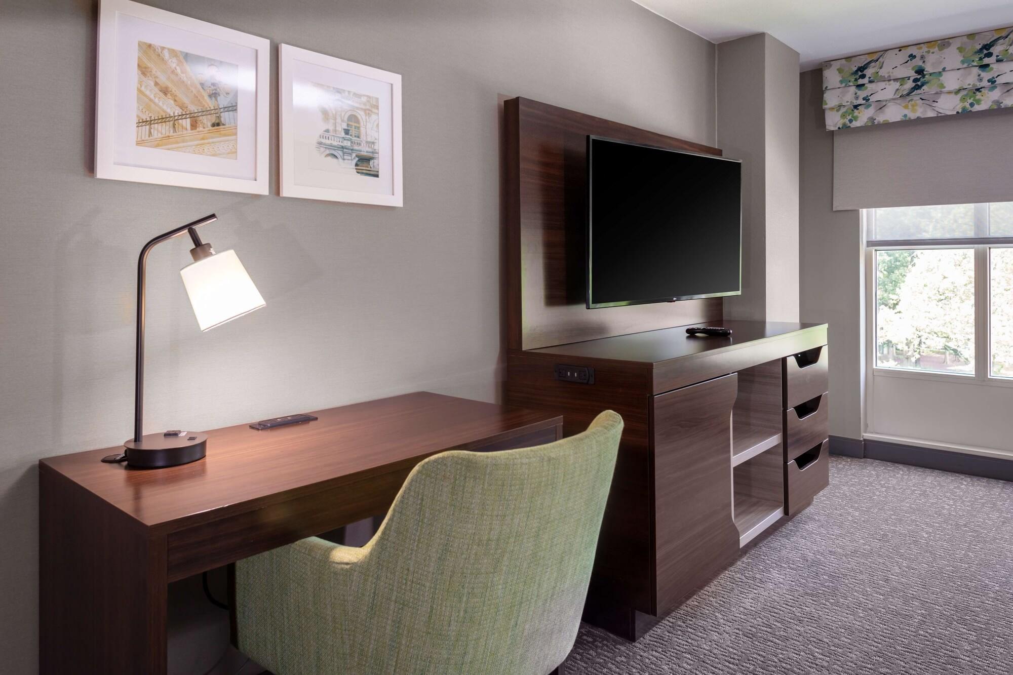 Hampton Inn & Suites Arlington Crystal City Dca Dış mekan fotoğraf