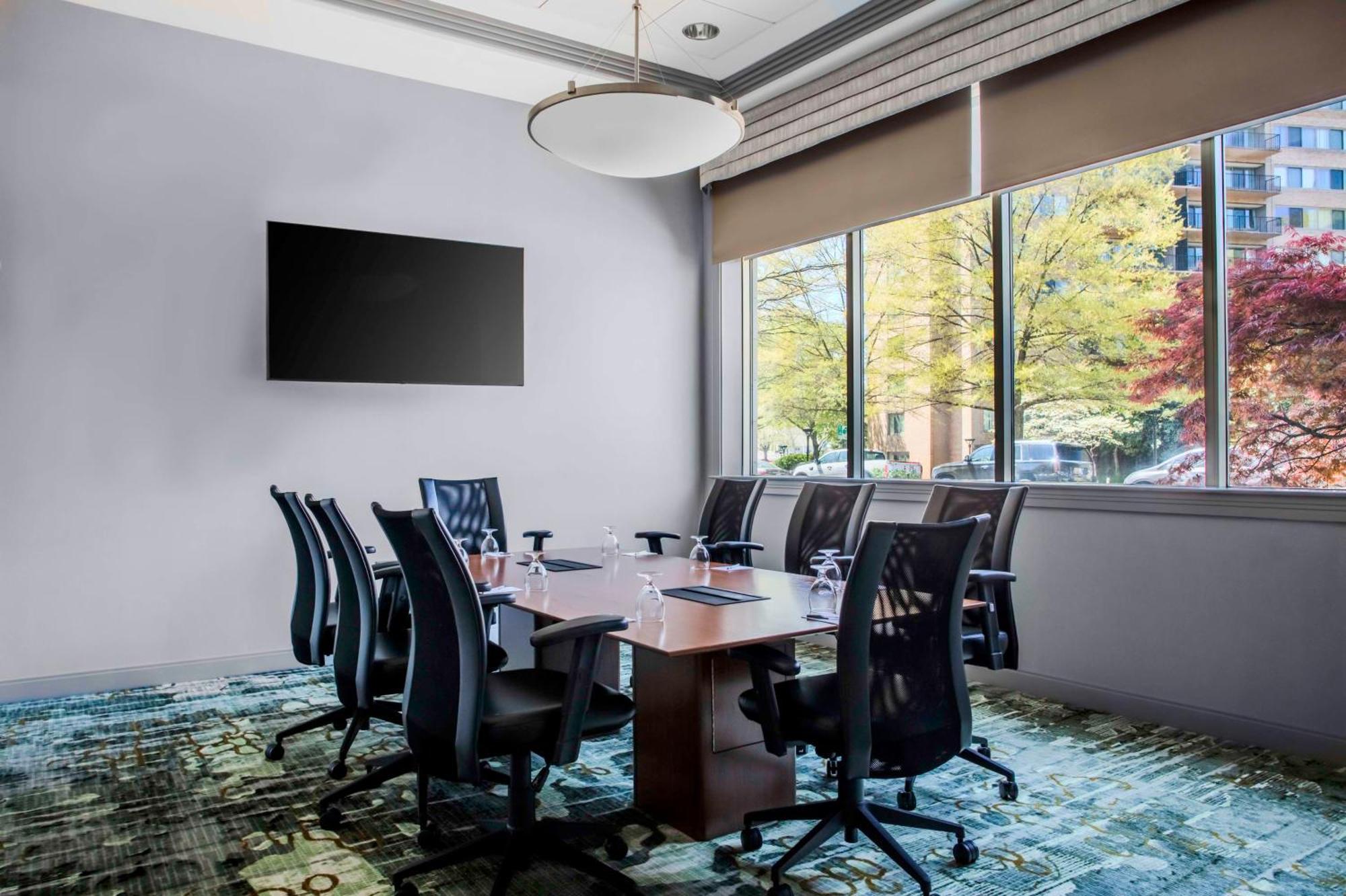 Hampton Inn & Suites Arlington Crystal City Dca Dış mekan fotoğraf